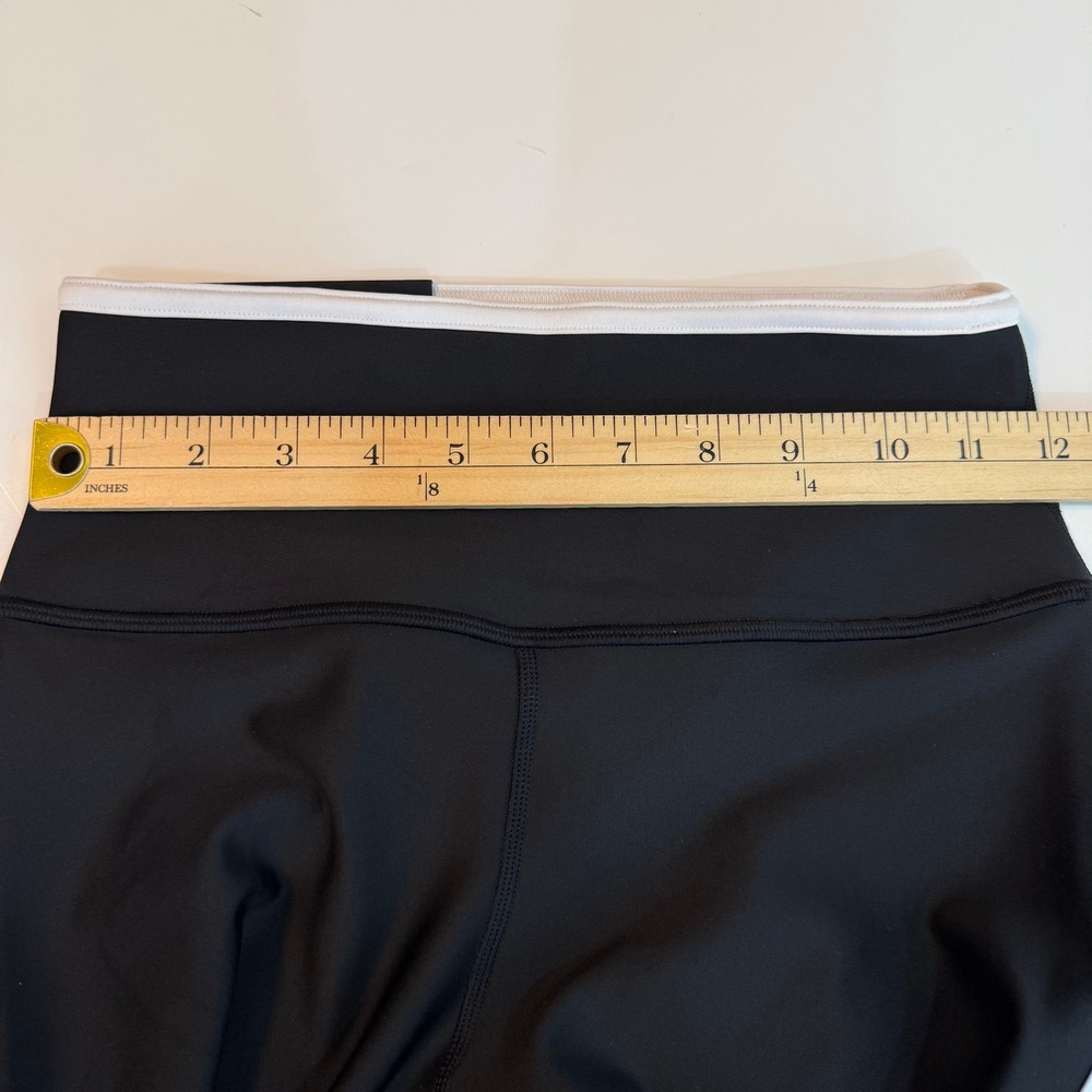 NWT Aritzia Glotone Showup Hi-Rise Leggings Black White Sculpting Athleisure 4 - Picture 10 of 12
